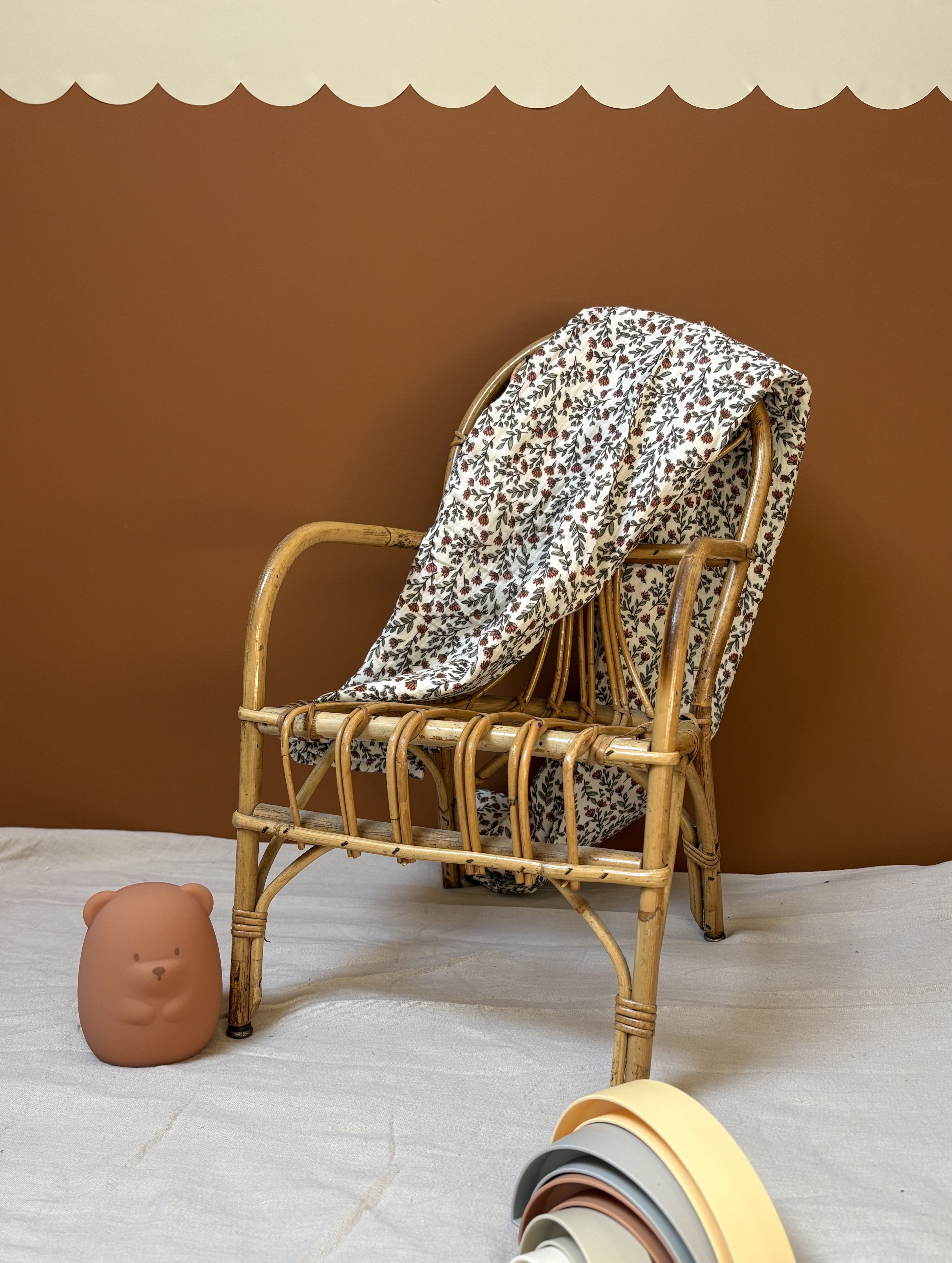 Chaise enfant en rotin vintage